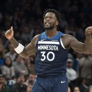 世界杯下注-在家乡打得很硬！兰德尔半场出战18分钟11中6砍全场最高14分